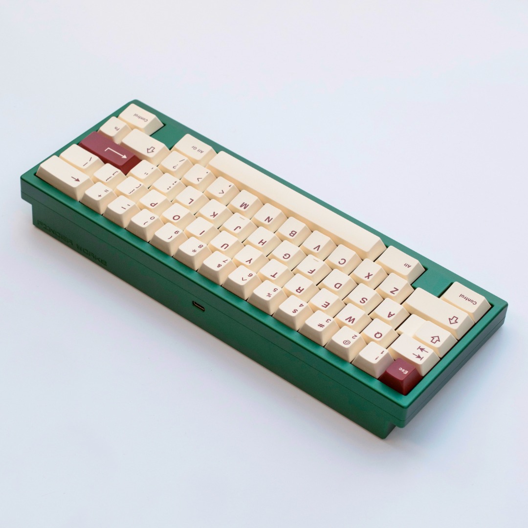 Hyphen Finder Works Green Mechanical Keyboard GMK Yugo